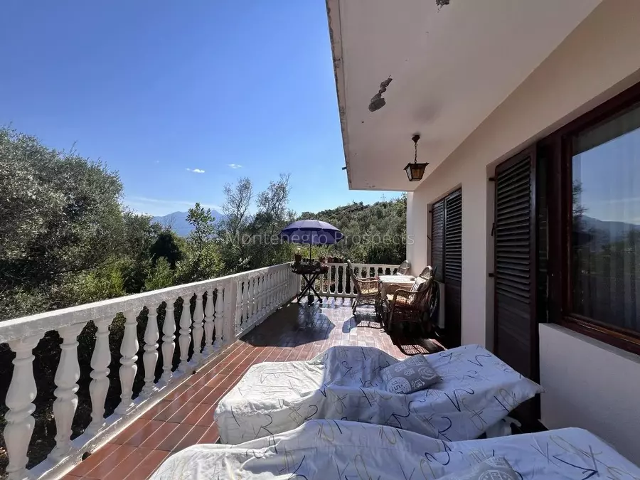 Two level house for sale surrounded by greenery in krasici lustica 13759 15